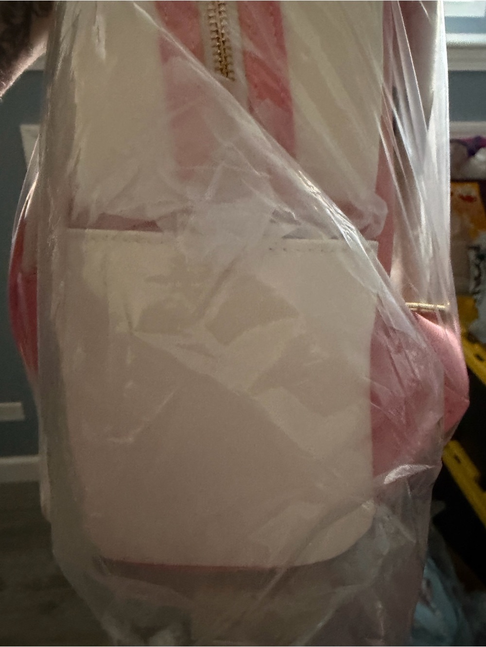 Loungefly Cream Backpack with Pink Yarn Ball & Aristocats Design - Picture 2 of 5
